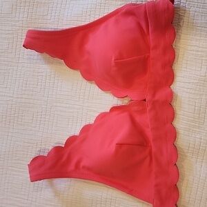 Vs scallop plunge coral swim top